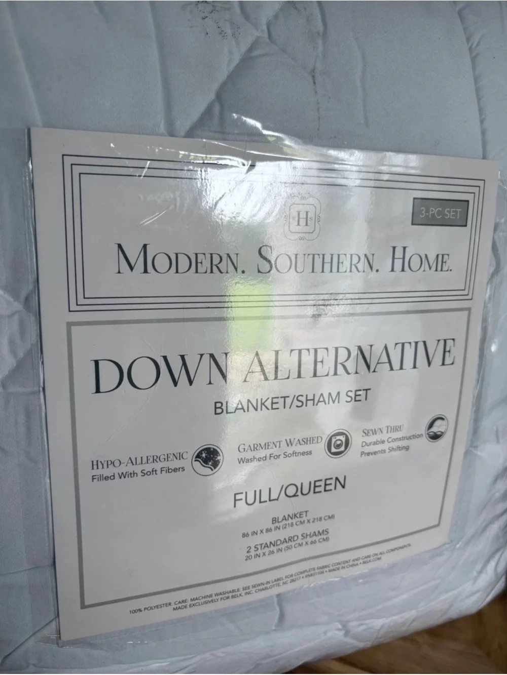 NEW! Full/Queen White Down Alternative Blanket & Sham Set